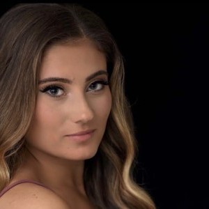 Sabrina Petrelli;@sabrinapetrelli on Instagram