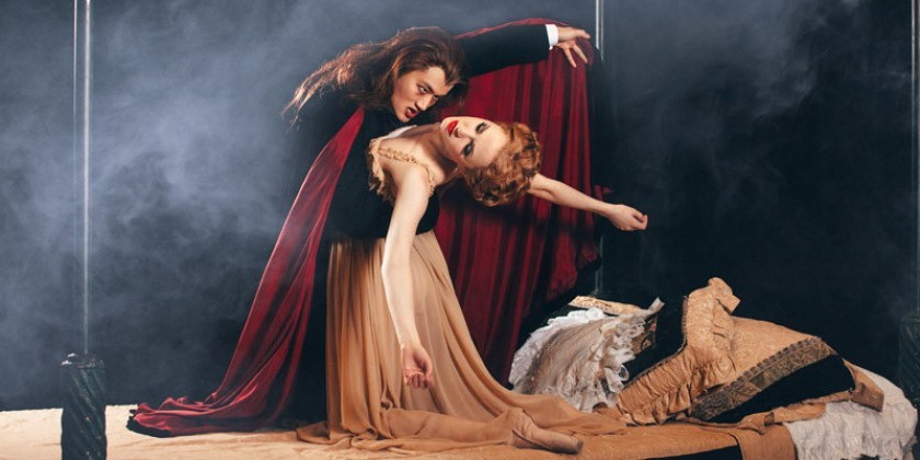 Royal Winnipeg Ballet performs "DRACULA"