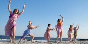 IMPRESSIONS: Dances by Isadora presents "Isadora on the Beach" at Rockaway Beach