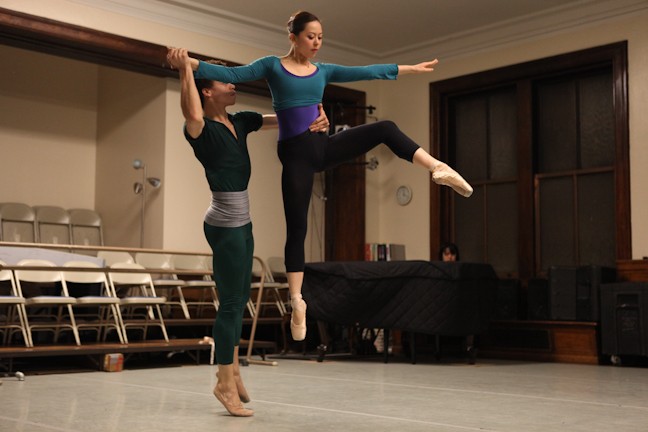 The couple Melendez and Ogura in flight.