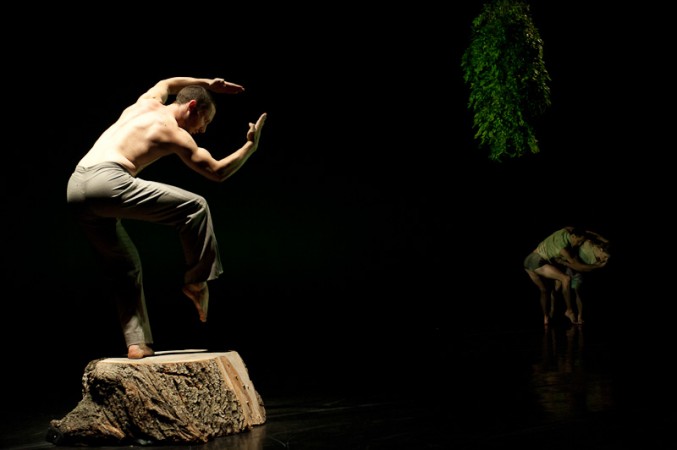 Kate Weare Company "Garden" Photo by Christopher Duggan