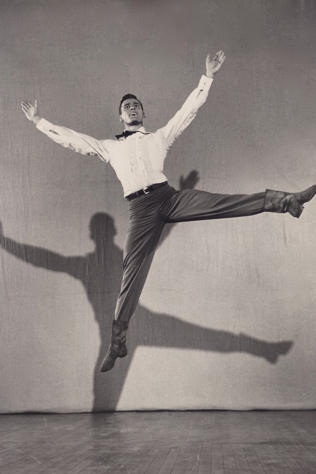 Stuart Hodes