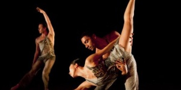 Amanda Selwyn Dance Theatre: Five Minutes