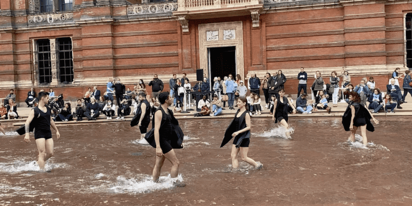 POSTCARDS: Jody Oberfelder Projects Makes a Splash at The Victoria and Albert Museum in London 