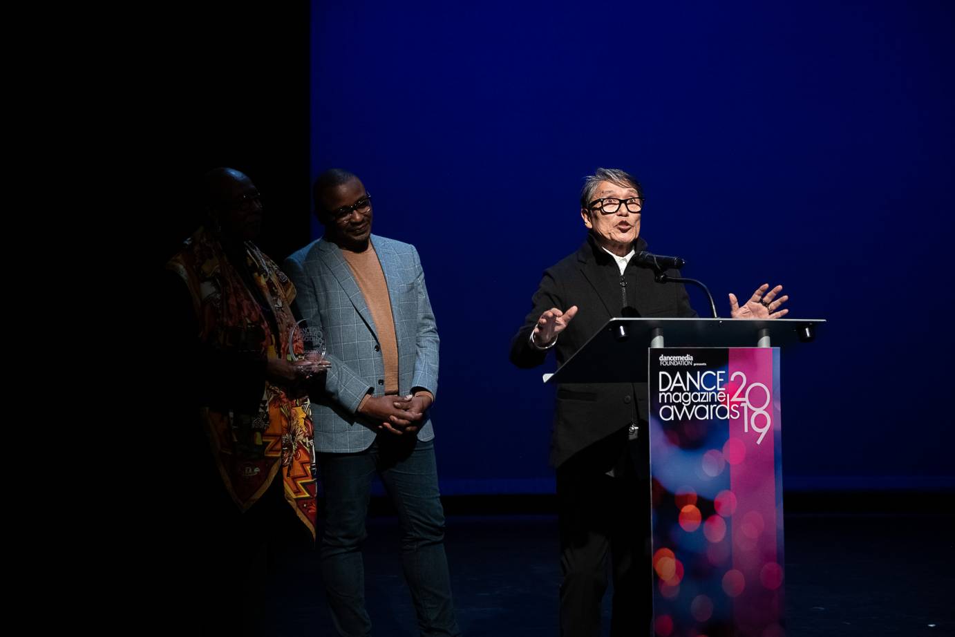 Masazumi Chaya accepts his award