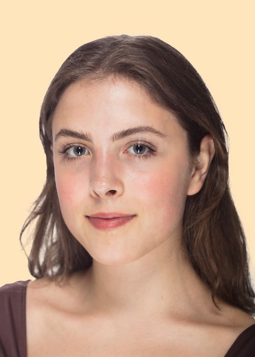 Gianna Reisen's headshot