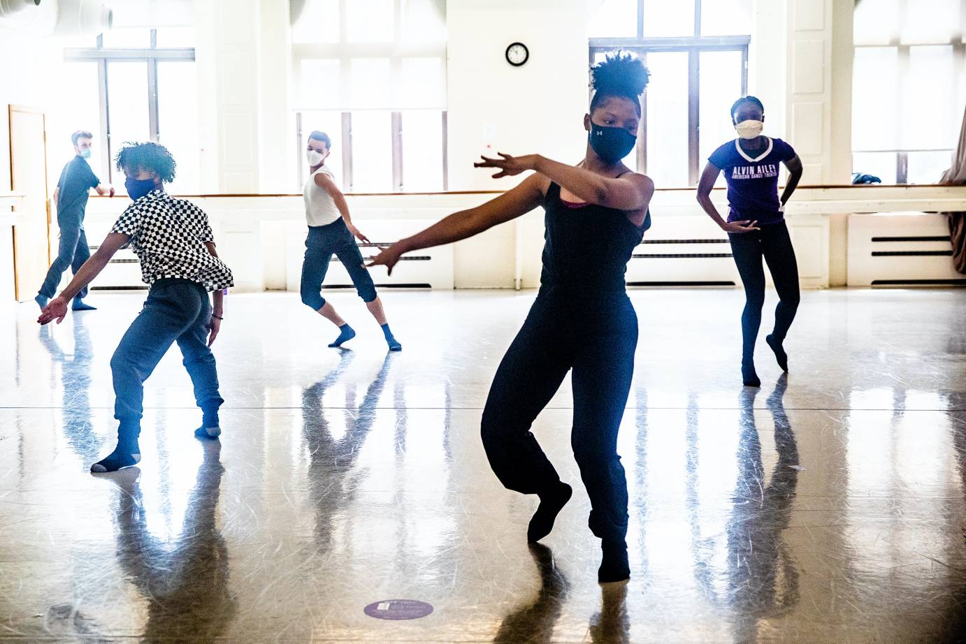 Tisch dance students wearing masks in the studio