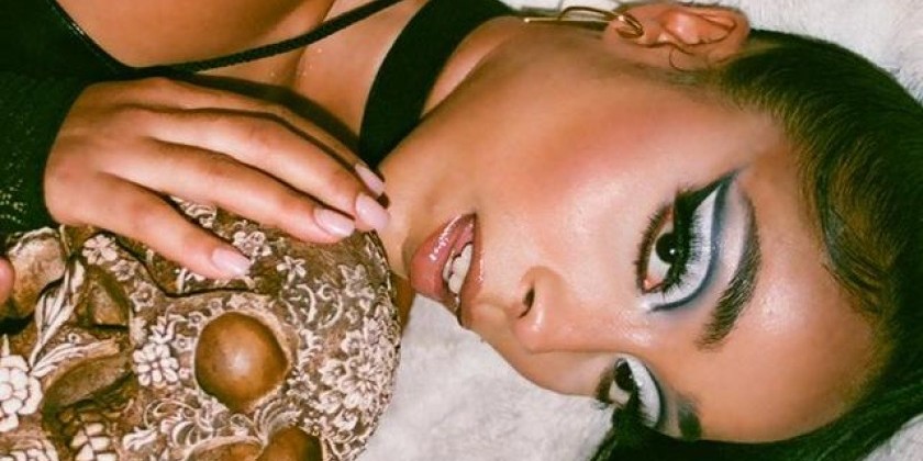 Halloween Mini Ball with Luz Theodyssey 